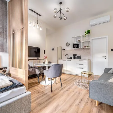 T29 Premium Suites *