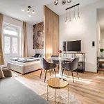 T29 Apartament *