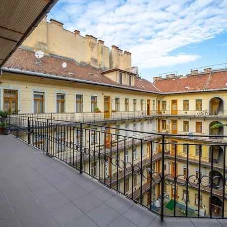 T29 Apartament